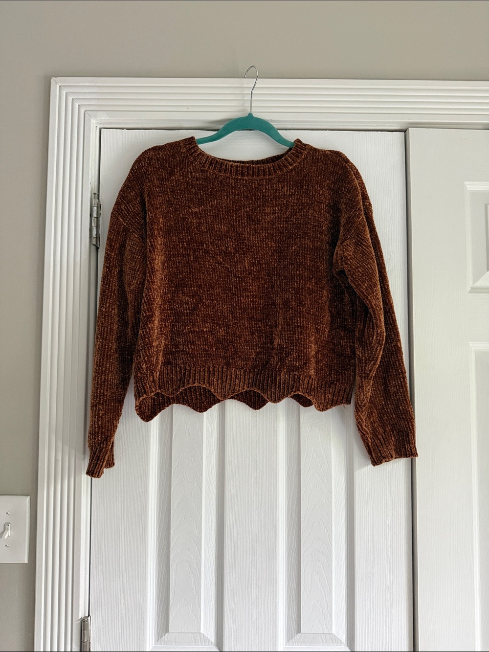 Love Tree Brown Chenille Scallop Hem Crewneck Sweater